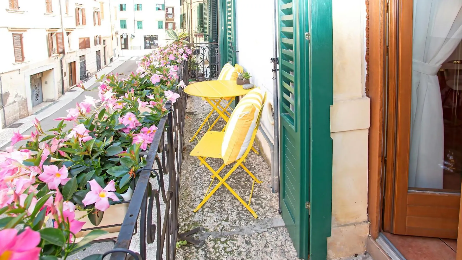 Veronetta House Bed & Breakfast Guest house